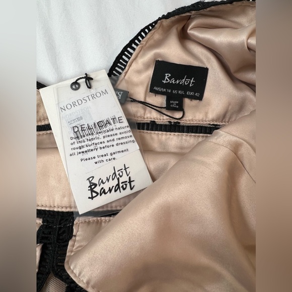 Bardot Dress NWT Black and cream overlay Size 14 - Picture 7 of 8